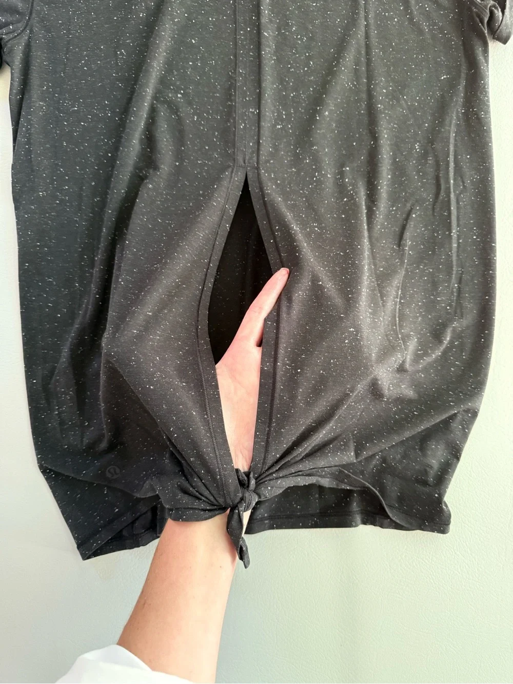 Lululemon Part Ways Tee Black Speckles and Open Back - Maybe size 8 No Tag W3BWJ